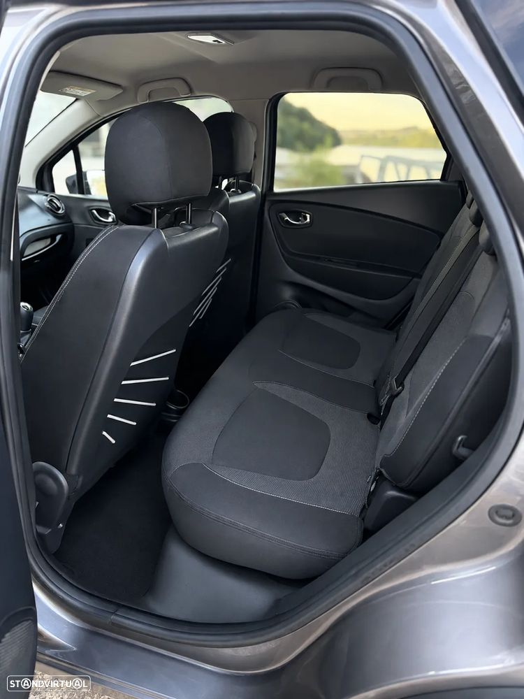Renault Captur 1.5 dCi Exclusive - 6