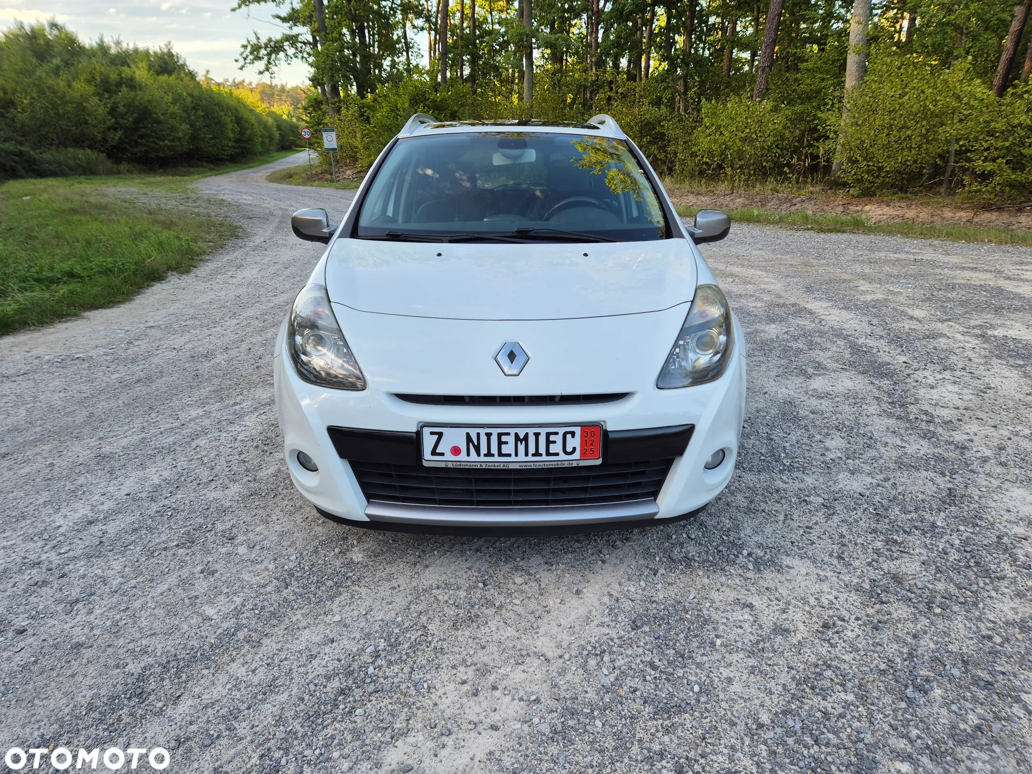 Renault Clio TCe 100 Grandtour nightDay - 2