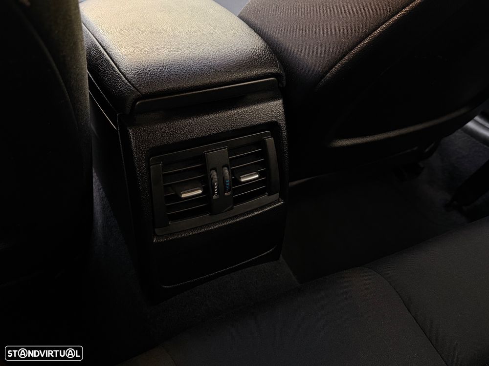 BMW 116 i Pack M - 50