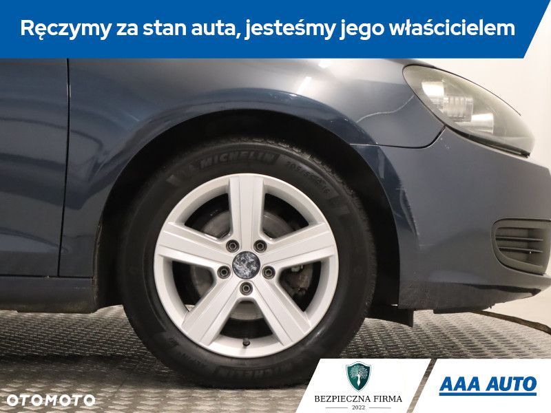 Volkswagen Golf - 16