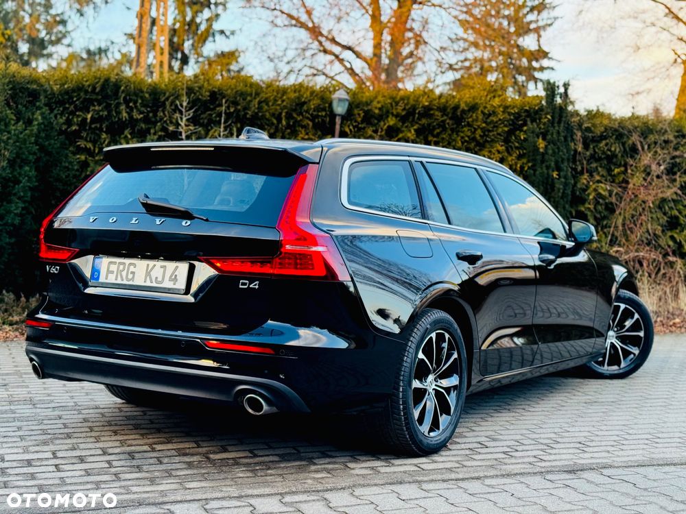 Volvo V60 D4 Geartronic Momentum Pro - 23