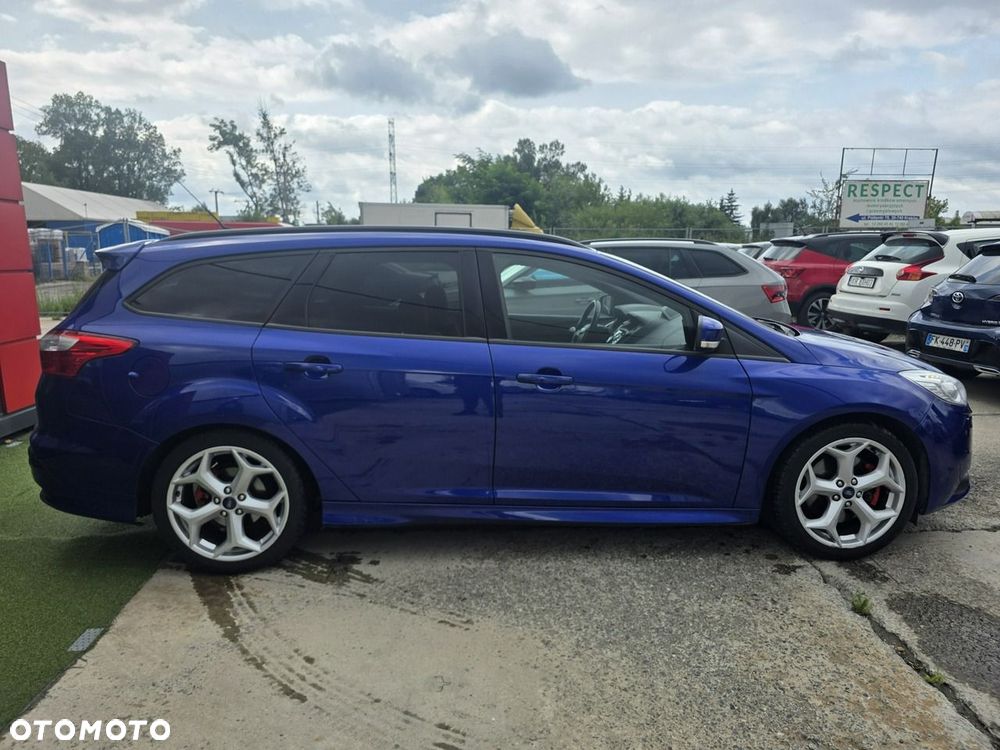 Ford Focus - 4
