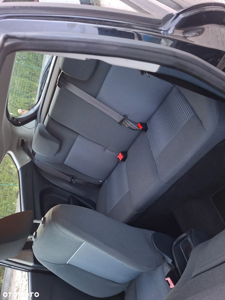 Ford Fiesta 1.25 Champions Edition - 18