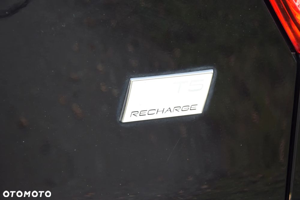 Volvo XC 40 T5 Twin Engine DKG Momentum Pro - 19