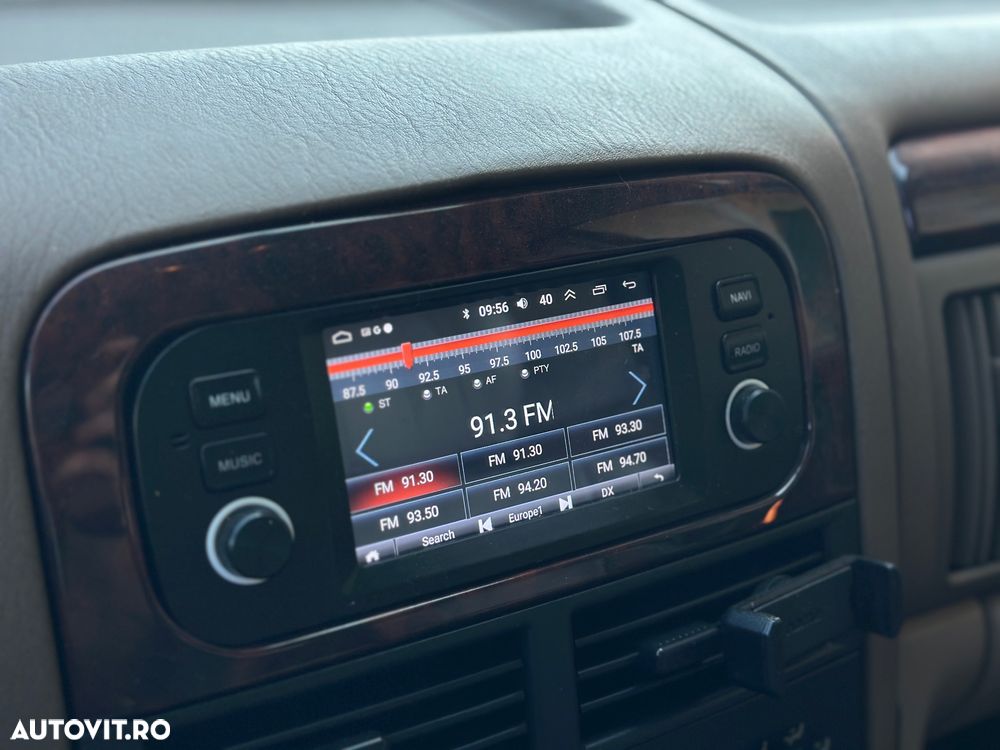 Jeep Grand Cherokee - 17