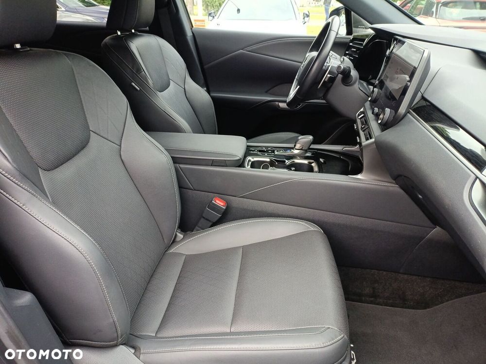 Lexus RX - 11