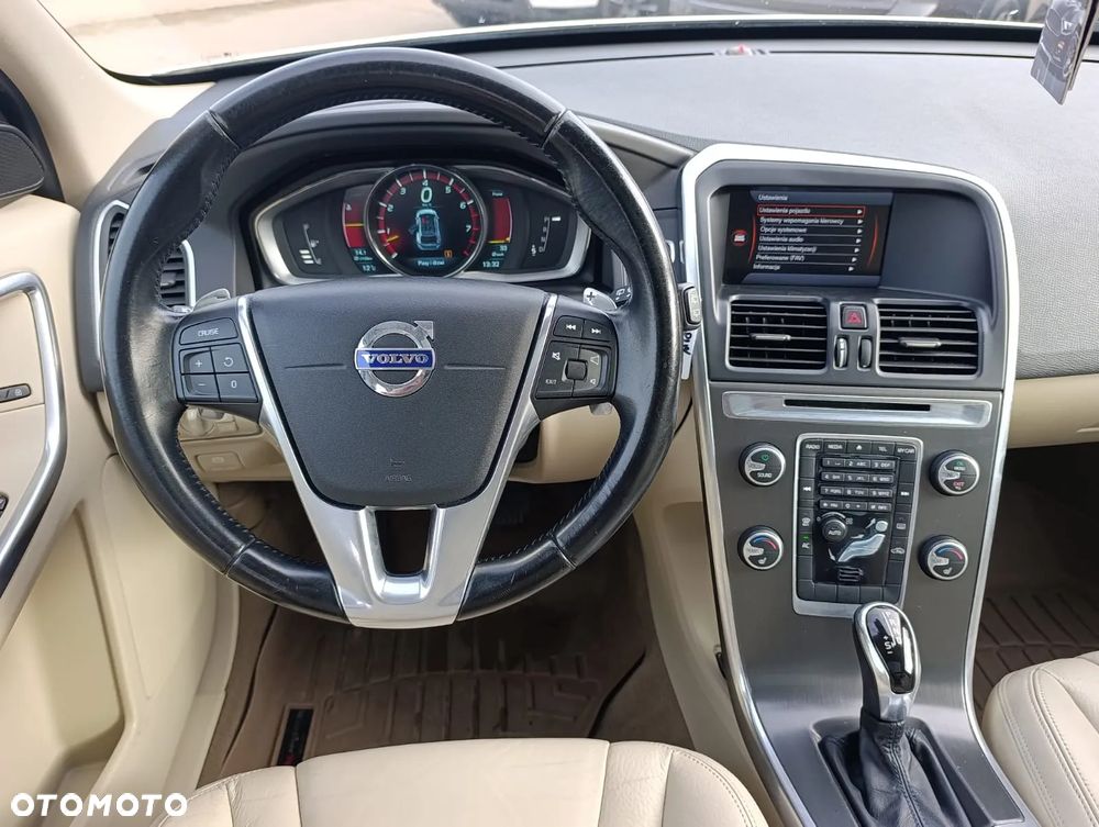 Volvo XC 60 T6 AWD Edition Pro - 8