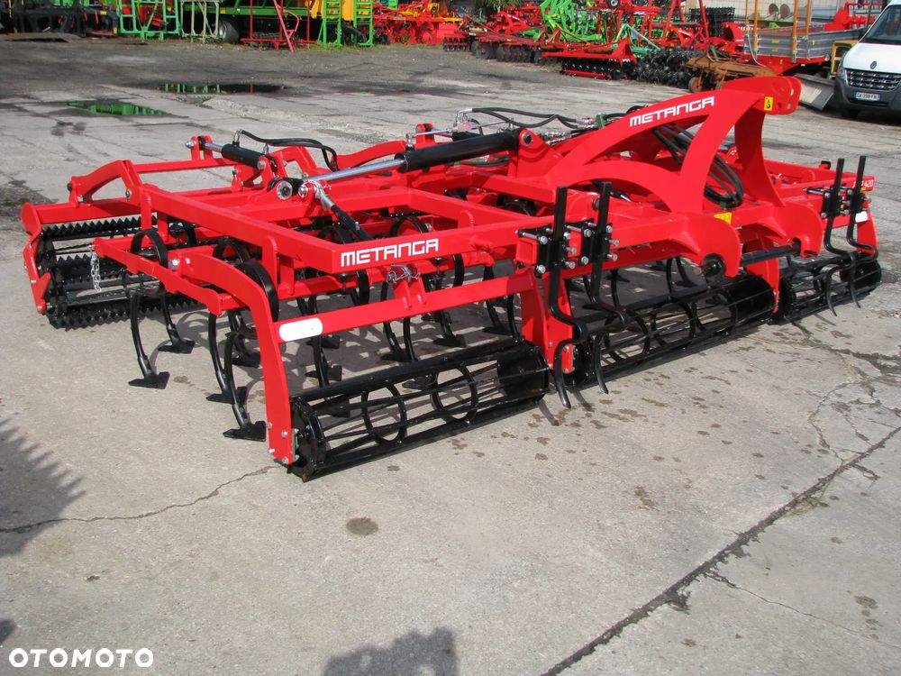 Bomet Agregat zębowy uprawowo-przedsiewny 3,2m 3,6m 4,2m 5,0m Euro-Masz, Metanga, Agregat zębowy uprawowo-siewny Metanga, Agro-Masz, Euro-Masz - 3