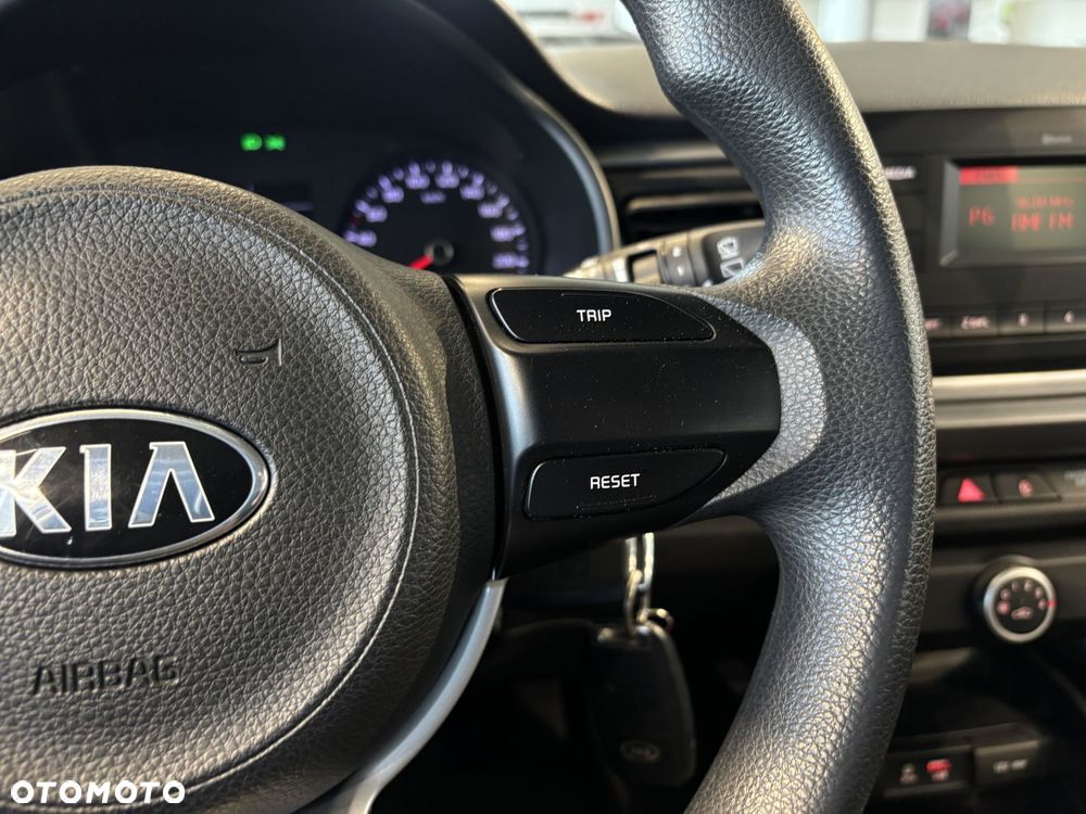 Kia Rio - 19
