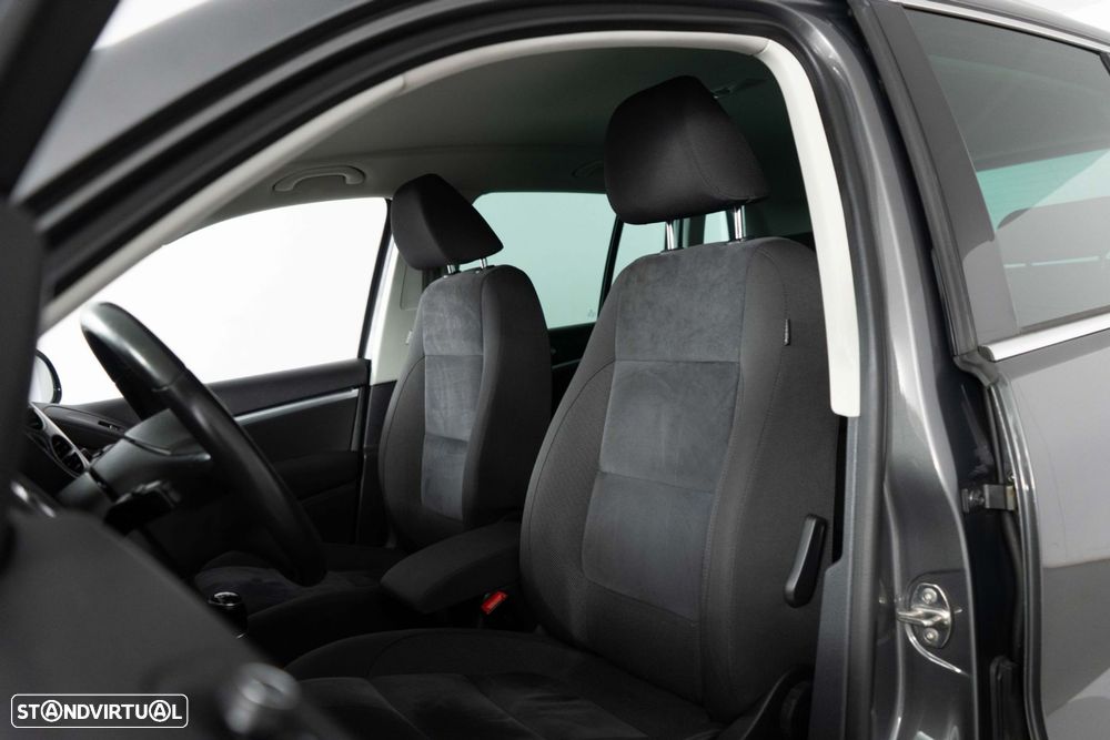 VW Tiguan 2.0 TDi Sport BlueMotion - 10