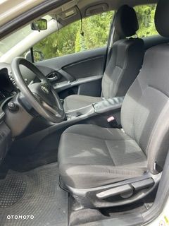 Toyota Avensis 2.0 D-4D Luna - 11