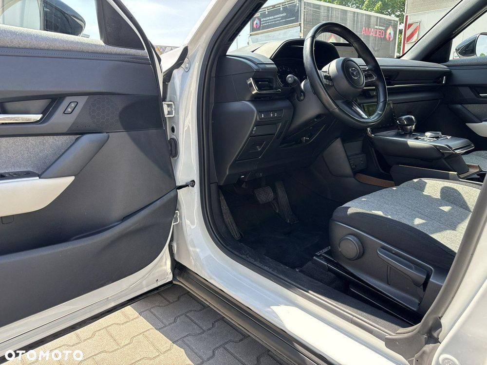 Mazda MX-30 - 10
