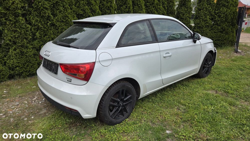Audi A1 3-drzwiowe 1.0 TFSI ultra sport - 2