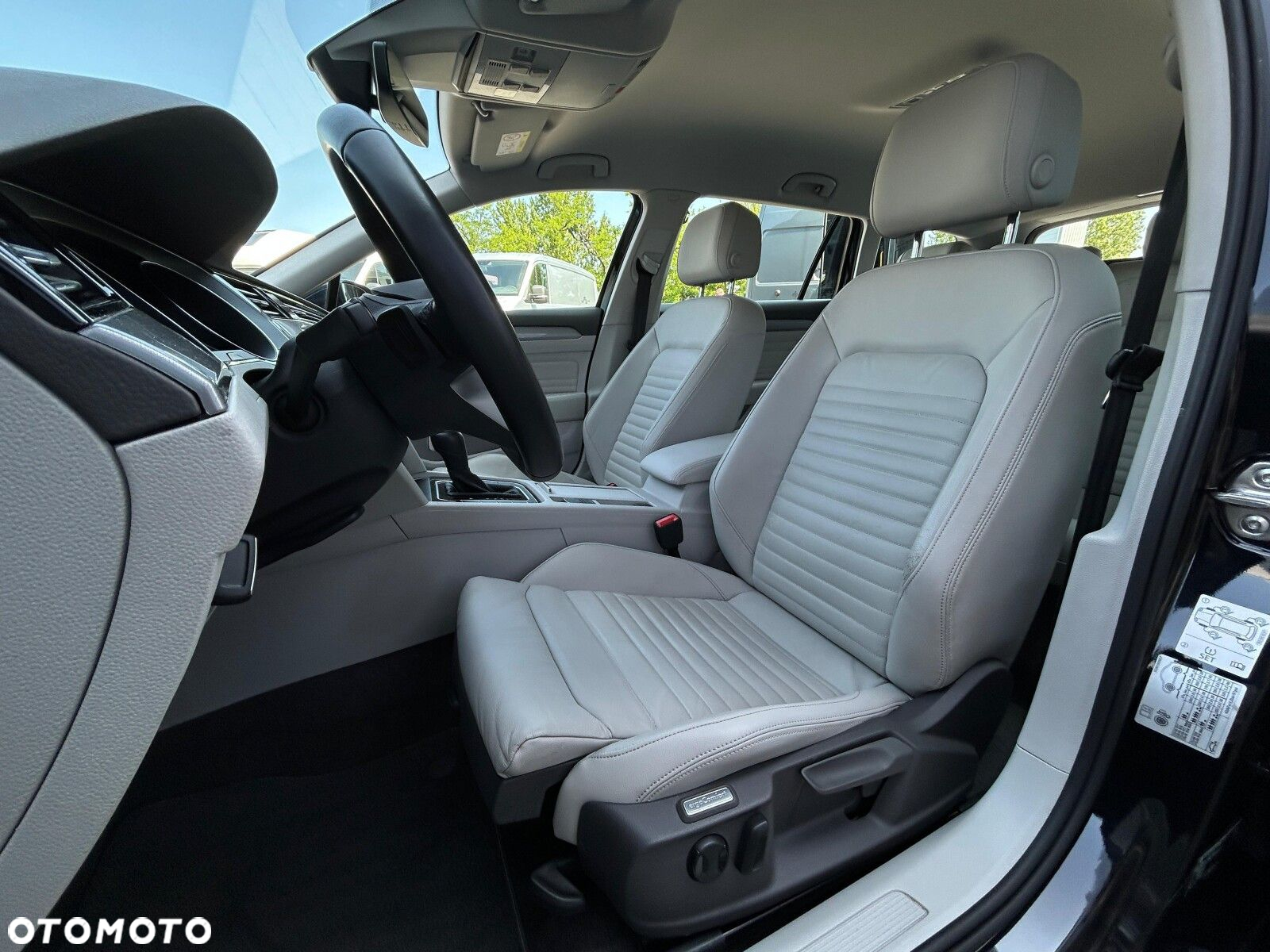 Volkswagen Passat 2.0 TDI EVO Business DSG - 8