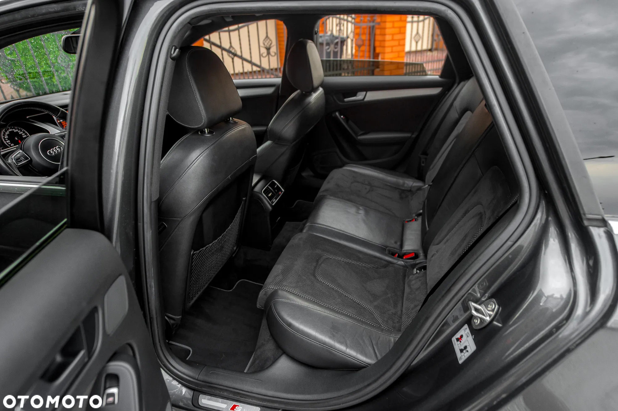 Audi A4 Avant 2.0 TDI DPF multitronic S line Sportpaket - 18