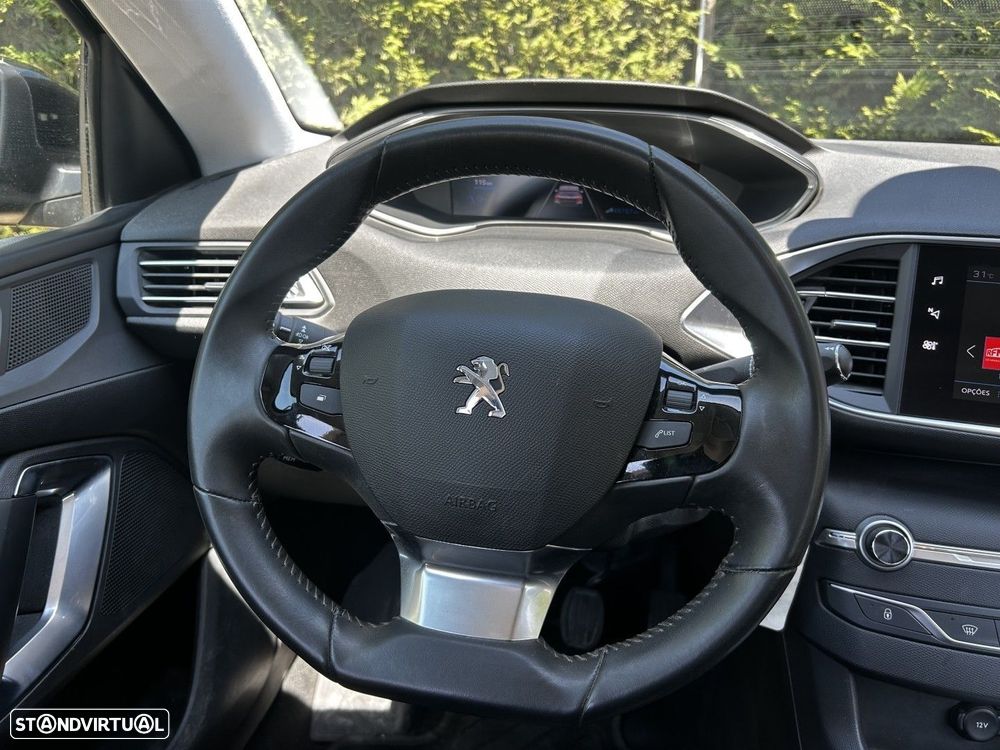 Peugeot 308 1.2 PureTech Style - 10