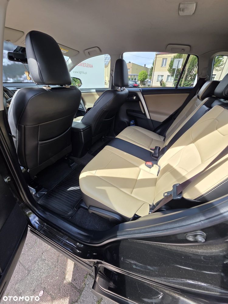 Toyota RAV4 2.0 D-4D 4x4 Executive - 2