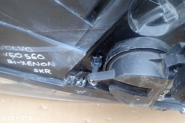 LAMPA PRAWA BI XENON SKRĘTNY VOLVO V60 S60 FL 13- - 3