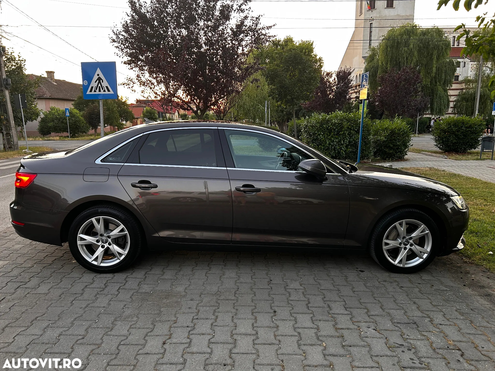 Audi A4 2.0 TDI S tronic Sport - 8