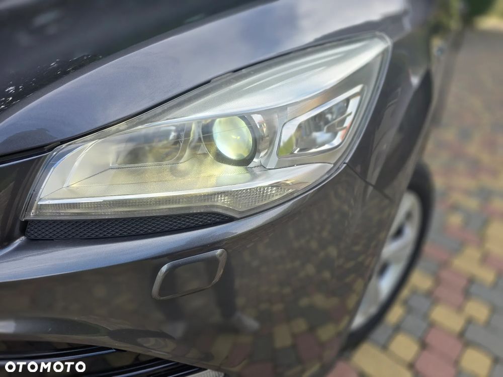 Ford Kuga 1.6 EcoBoost 4x4 Titanium - 23