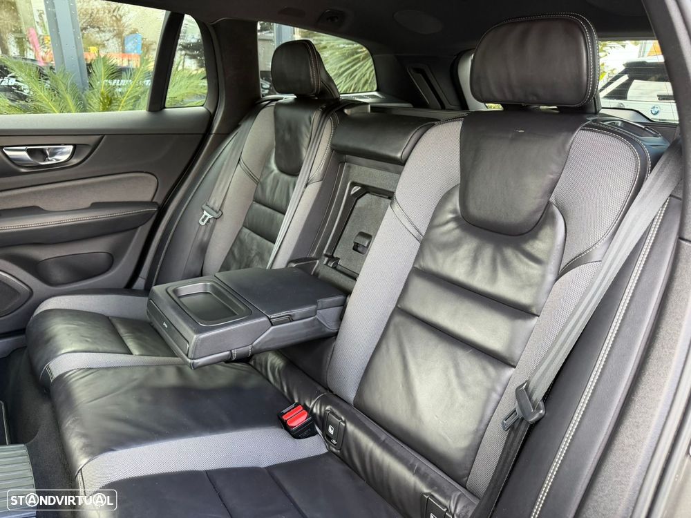 Volvo V60 2.0 T6 AWD TE R-Design - 24