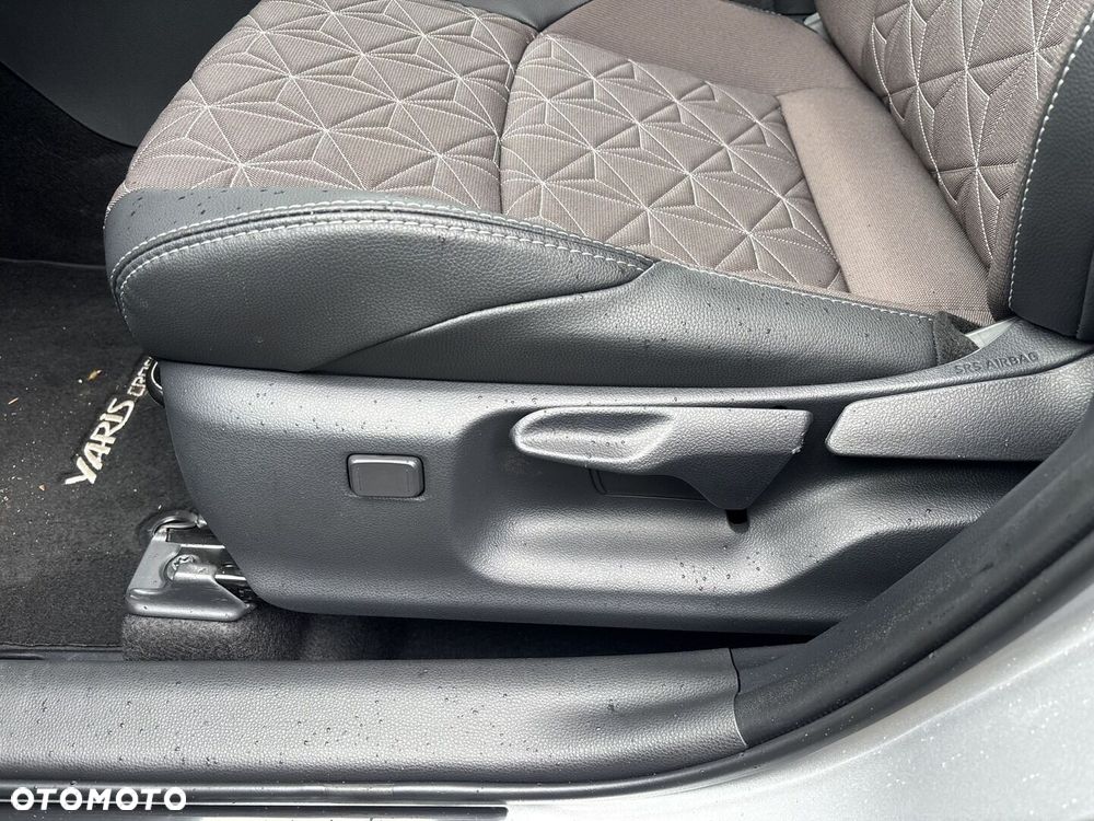 Toyota Yaris Cross - 17