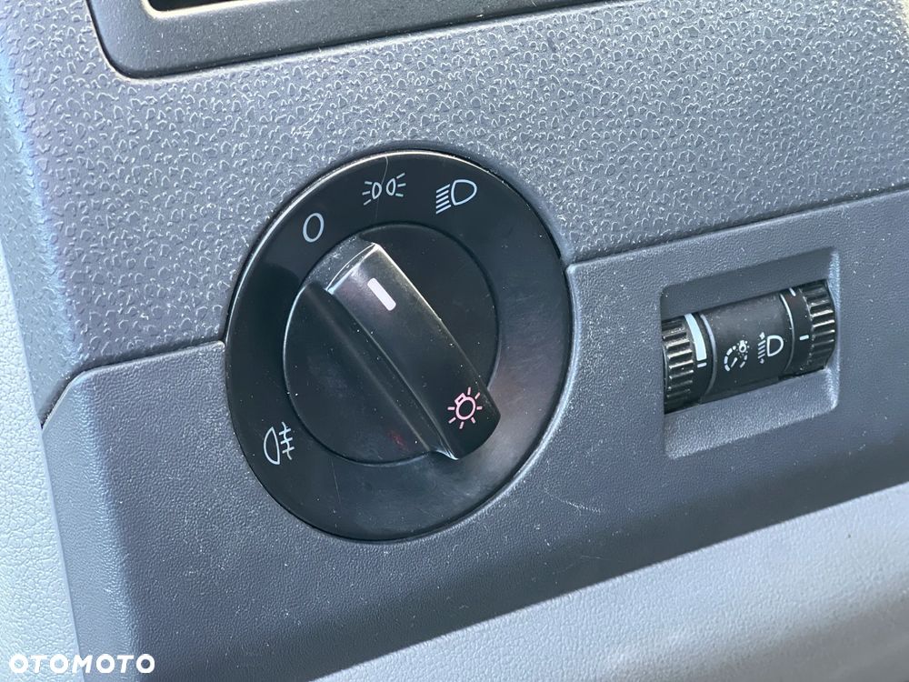 Volkswagen Transporter - 15