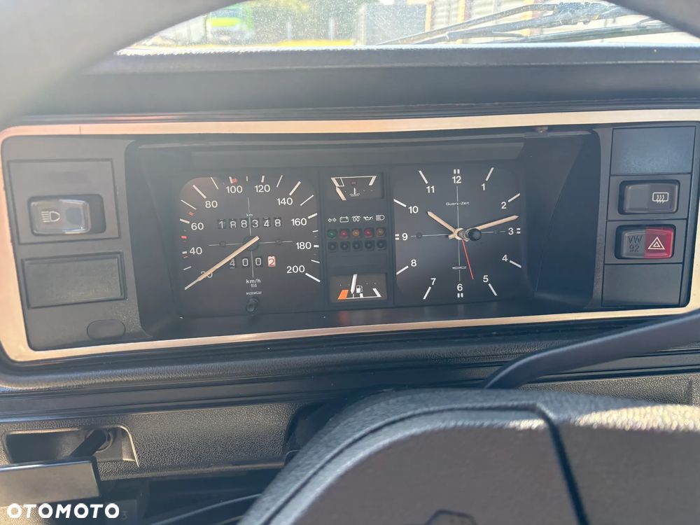 Volkswagen Golf 1.6 D - 6