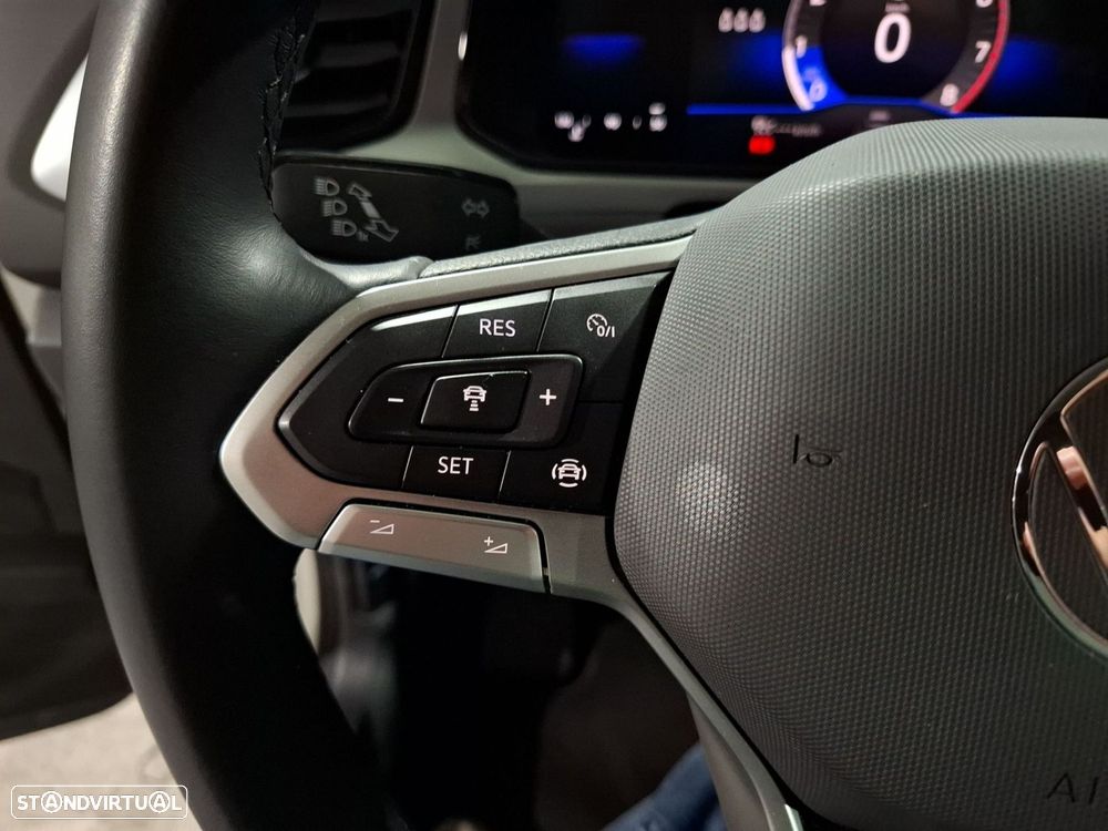 VW T-Roc 1.0 TSI Urban - 16