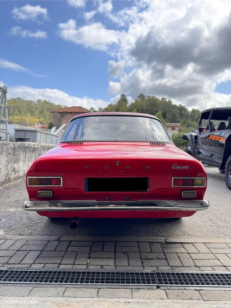 Ford Escort - 7