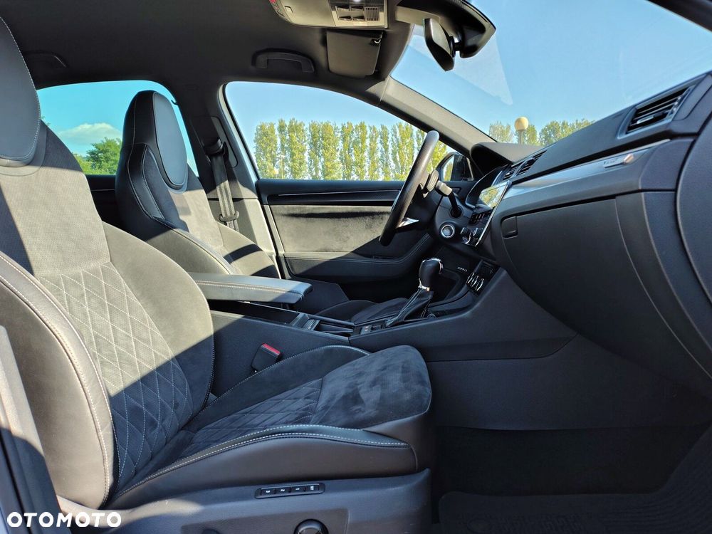 Skoda Superb 2.0 TSI Sportline DSG - 25