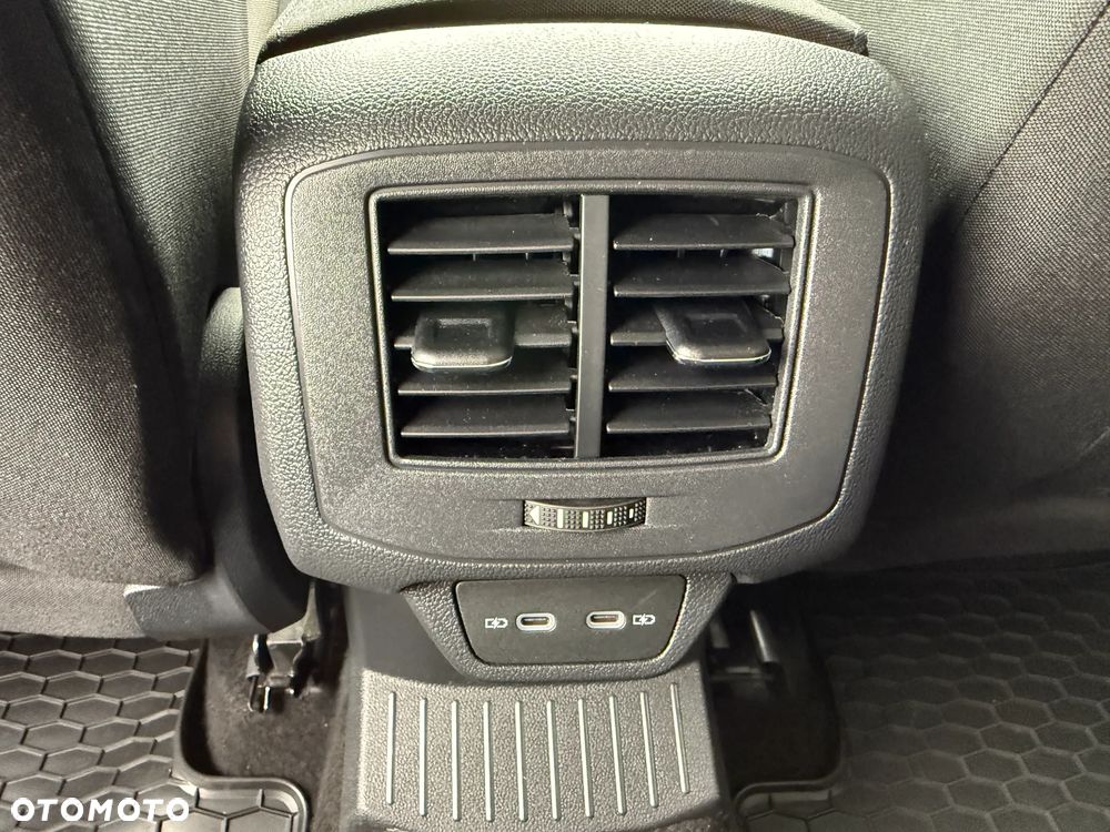 Volkswagen T-Roc 1.5 TSI Style - 16