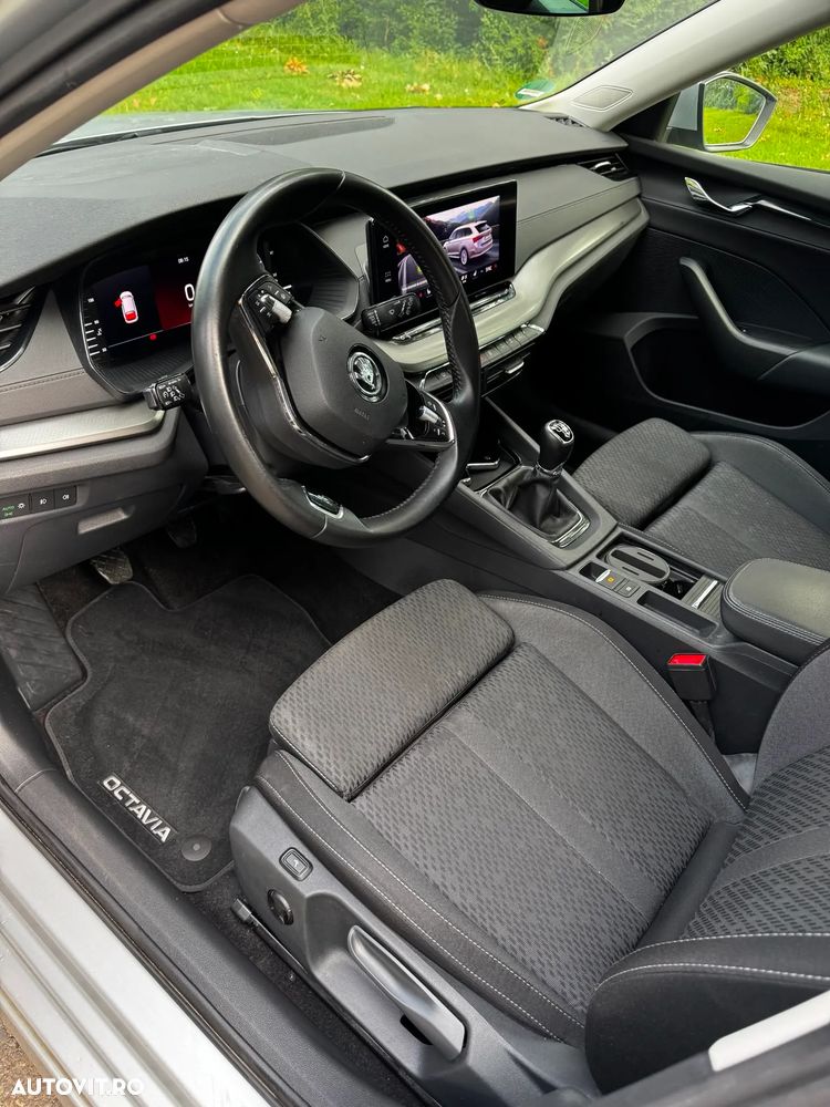 Skoda Octavia 2.0 TDI Clever - 24
