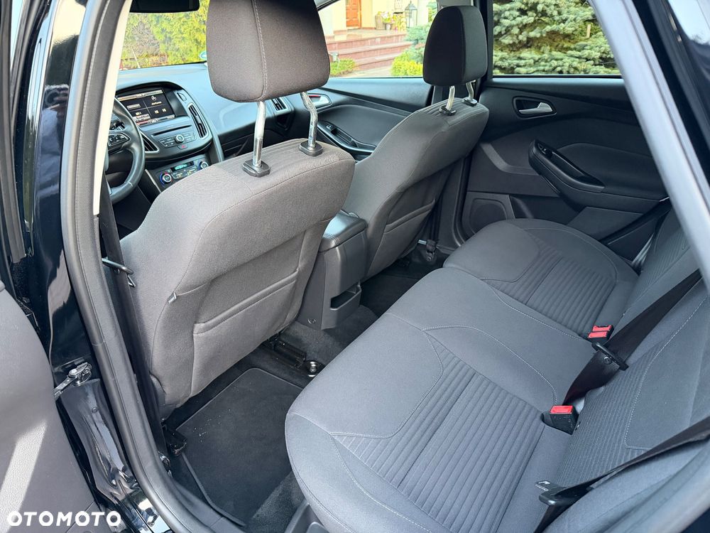 Ford Focus 1.0 EcoBoost Titanium - 13