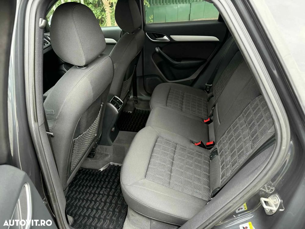 Audi Q3 2.0 35 TDI S tronic quattro S Line - 11
