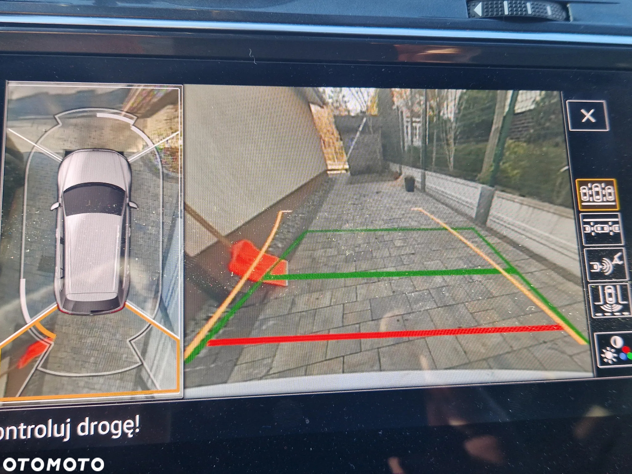 Volkswagen Tiguan Allspace - 11