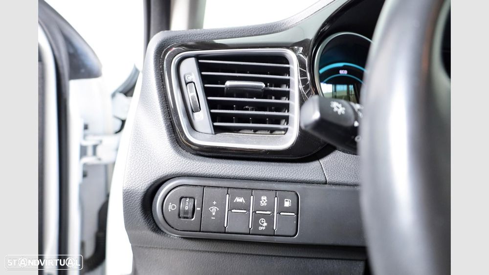 Kia XCeed 1.6 GDi PHEV Drive - 8