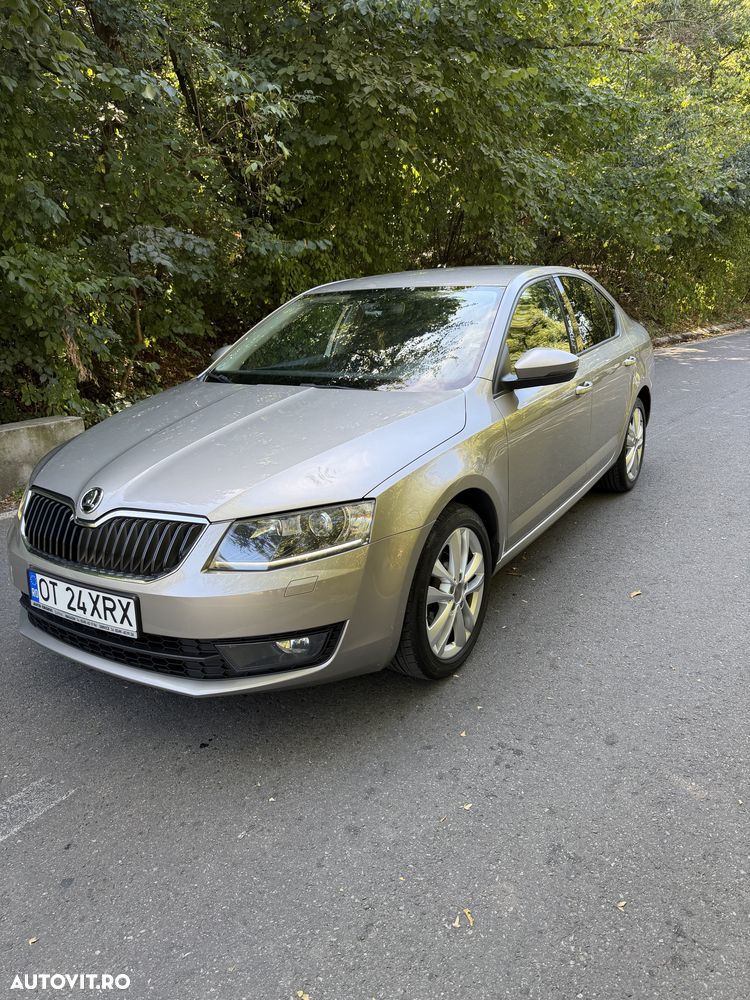 Skoda Octavia 1.6 TDI DSG Ambition - 2