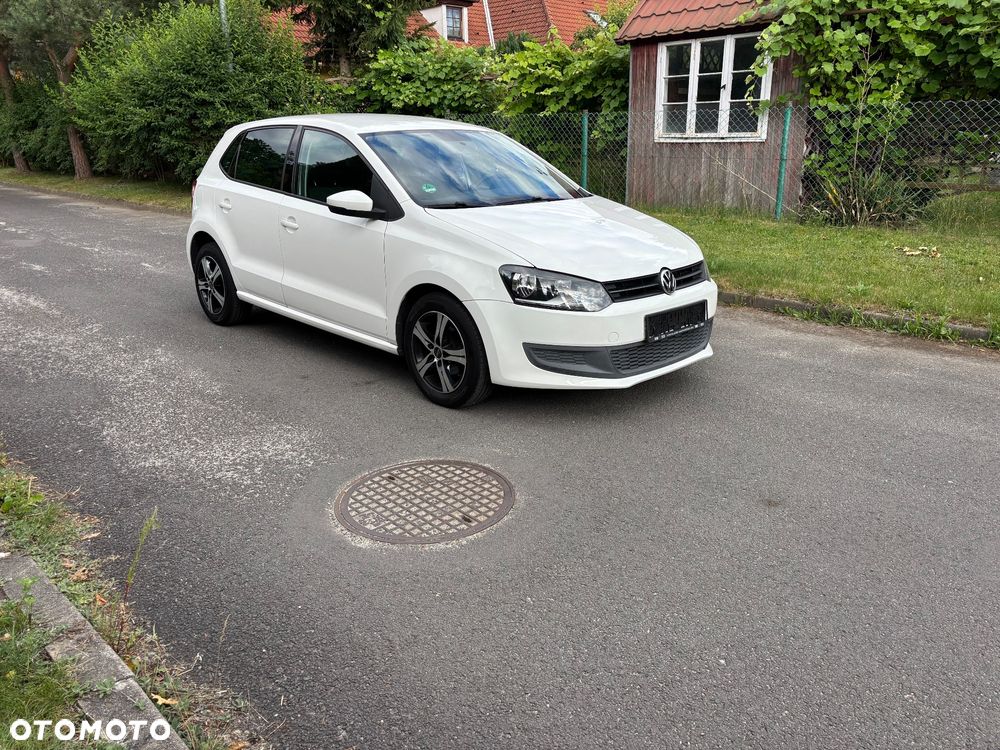 Volkswagen Polo 1.4 FSI Highline - 1