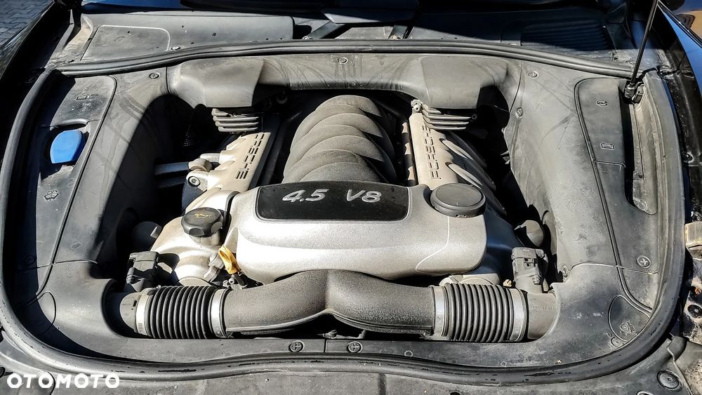 Porsche Cayenne - 12