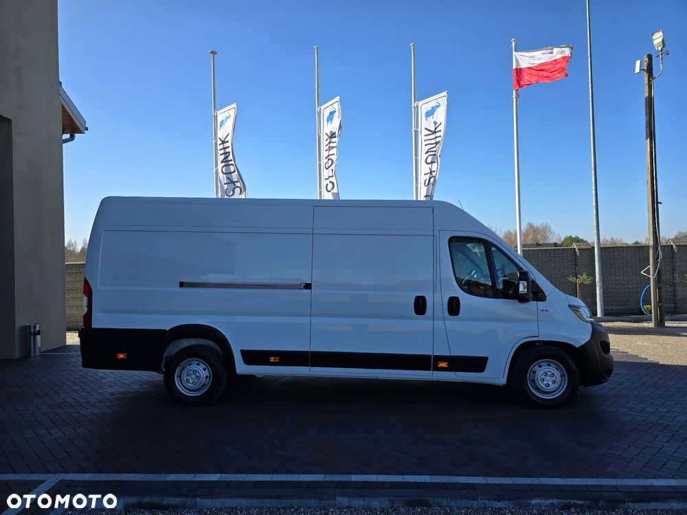 Fiat DUCATO L4H2 MAXI 1257Kg ŁADOWNOŚĆ SILNIK 2,3 IVECO POWER 180 KM SALON PL LEDY TEMPOMAT KAMERA COFANIA KLIMA AUOMATYCZNA SIEDZENIE KIEROWCY KOMFORTOWE, HYDRAULICZNE  OPONY ZIMA LATO SERWIS DO OSTATNIEGO Km STAN JAK NOWY - 6