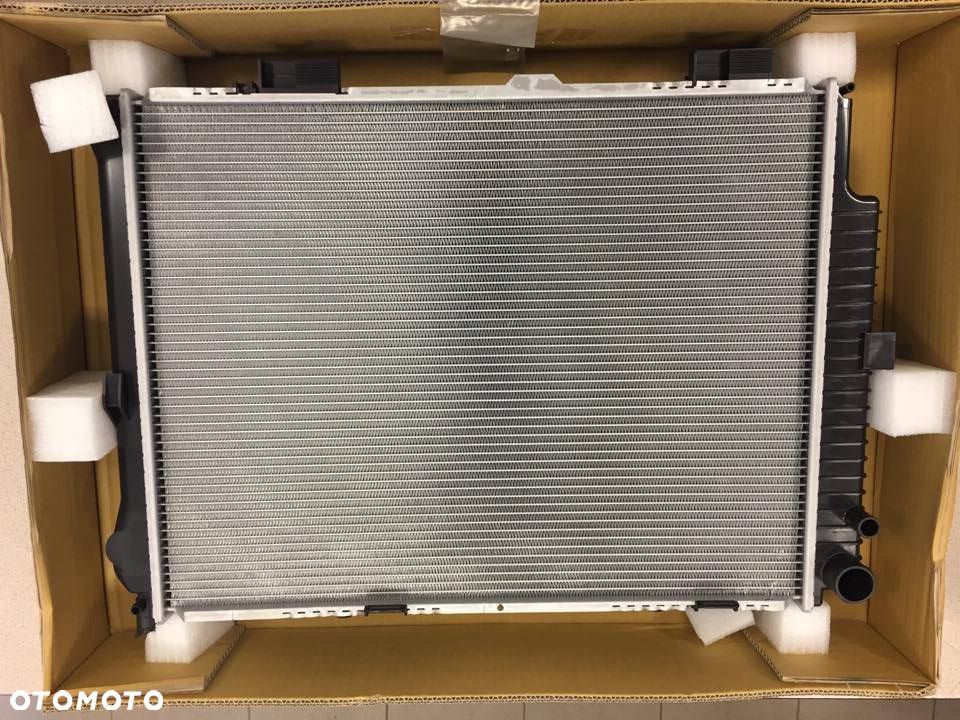 CHŁODNICA WODY MERCEDES E-KLASSE W210 4.2 4.3 5.0