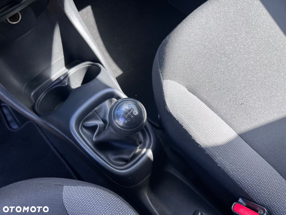 Toyota Aygo x - 28
