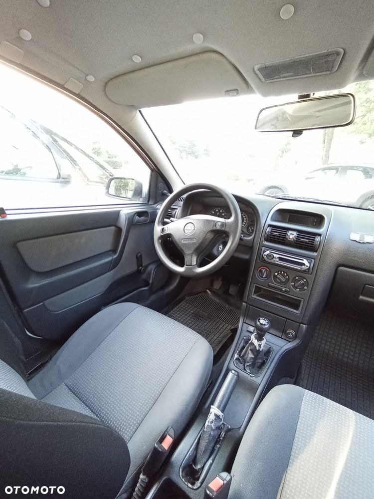 Opel Astra - 9