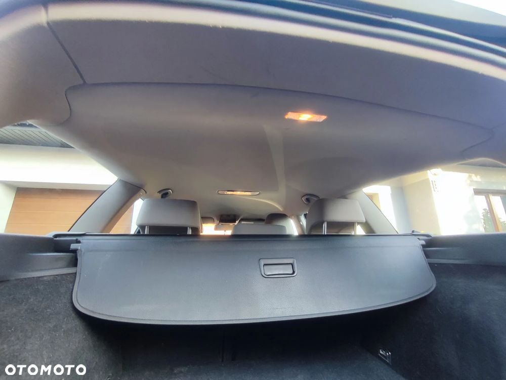 Volkswagen Passat 2.0 TDI Comfortline - 25