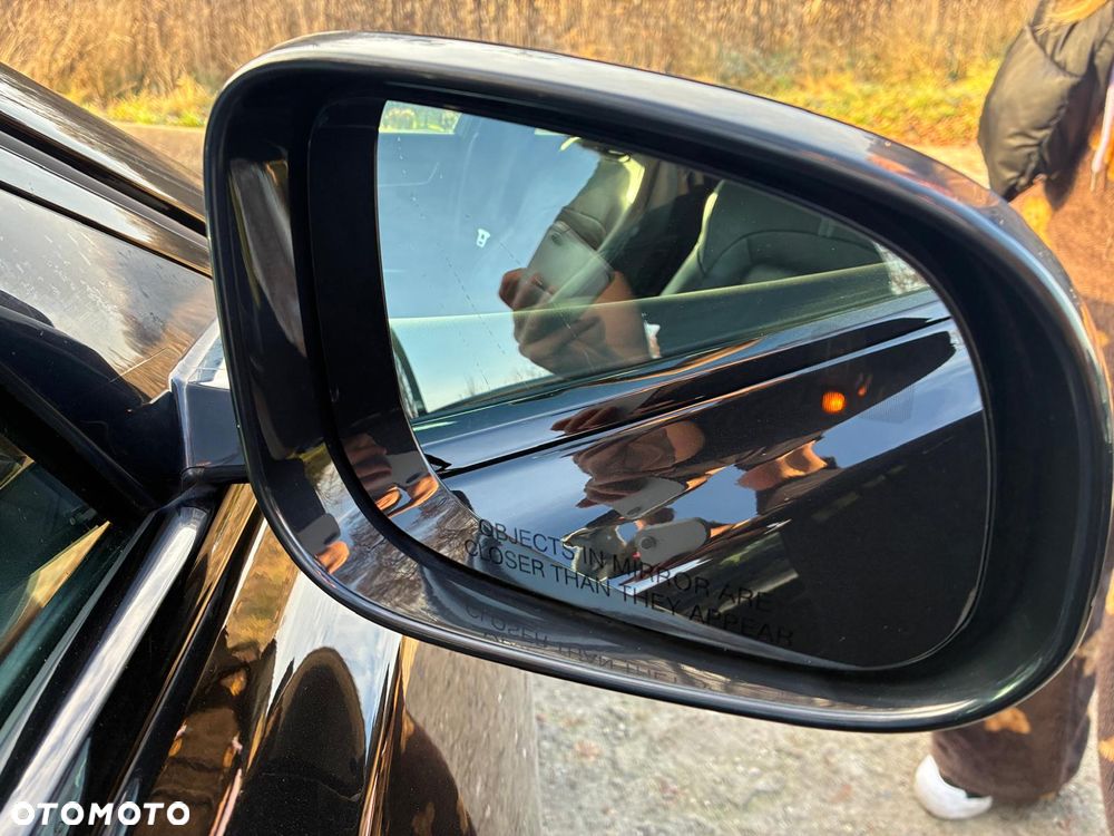 Jaguar XF P300 AWD R-Dynamic SE - 18