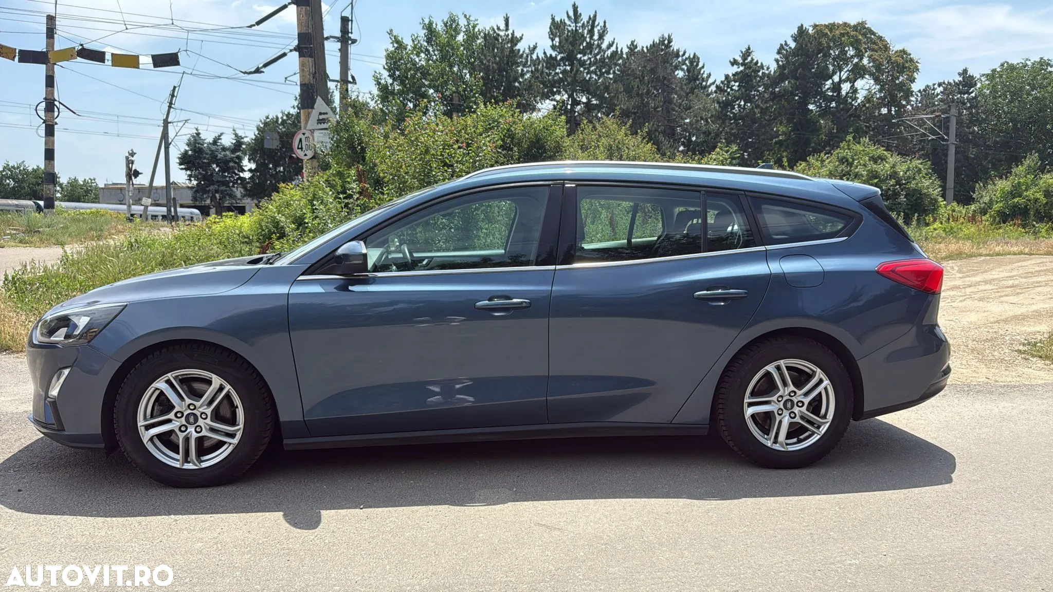 Ford Focus 1.5 EcoBlue Active Business - 3