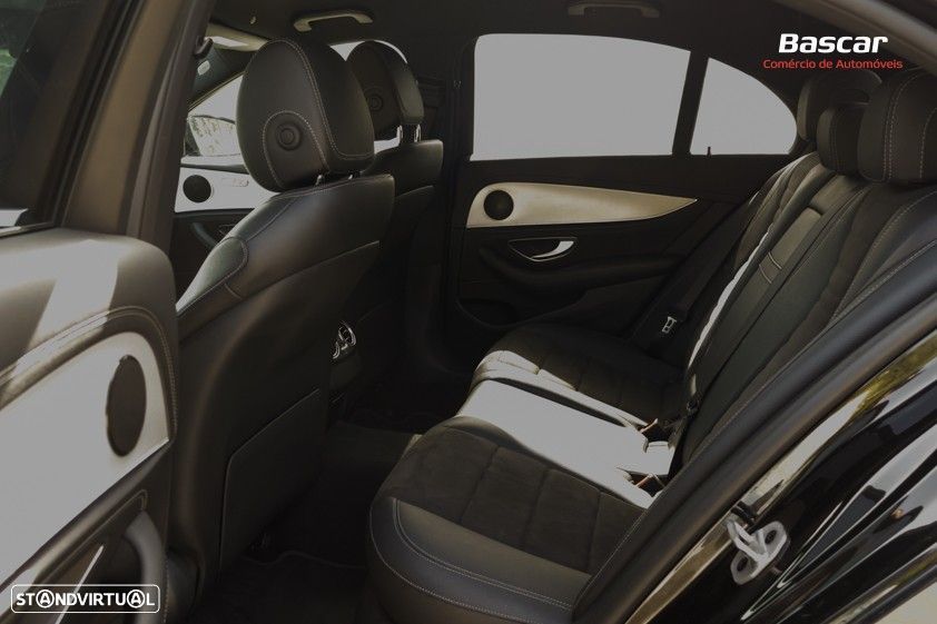 Mercedes-Benz E 300 de AMG Line - 22