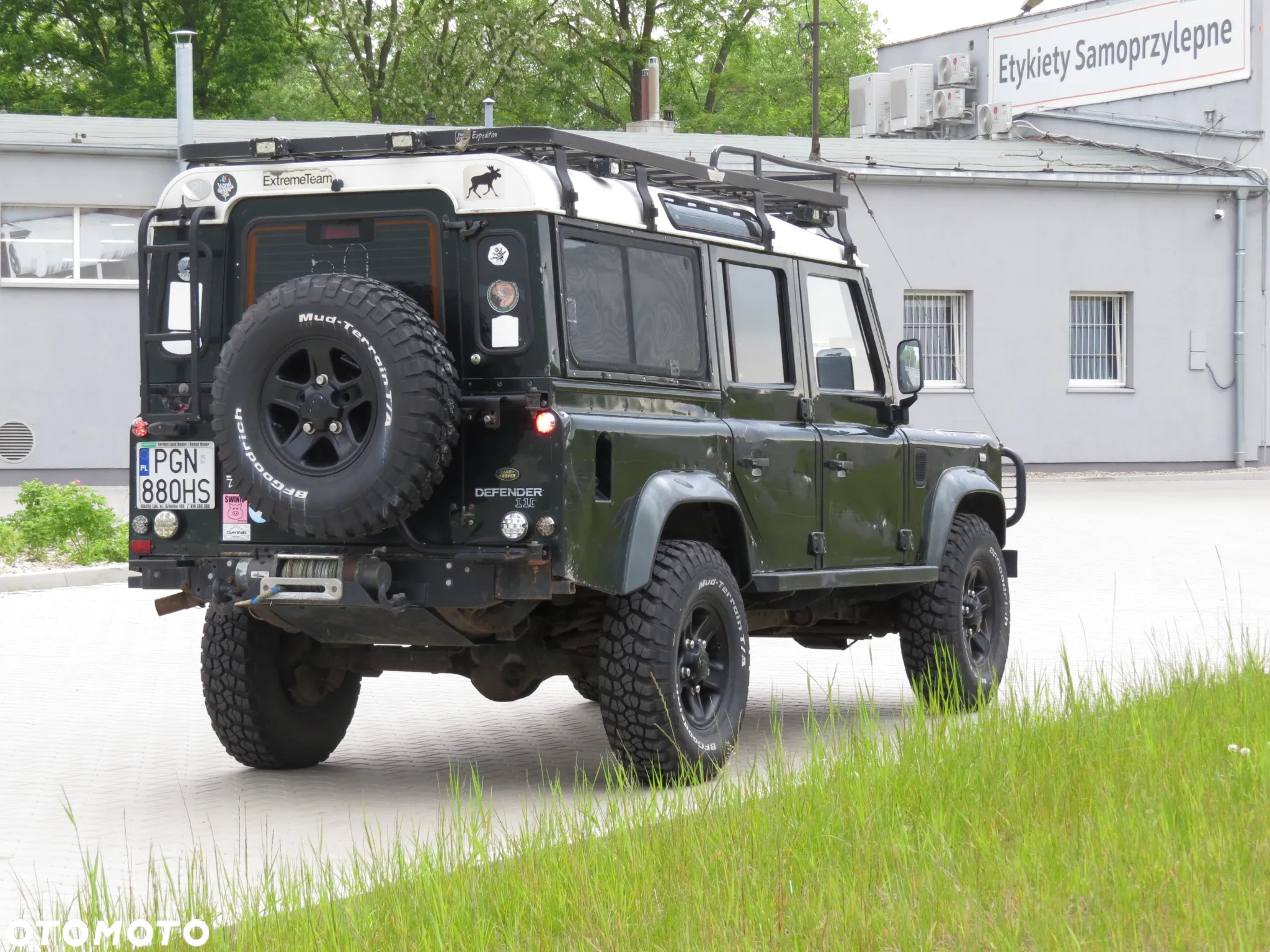 Land Rover Defender - 4