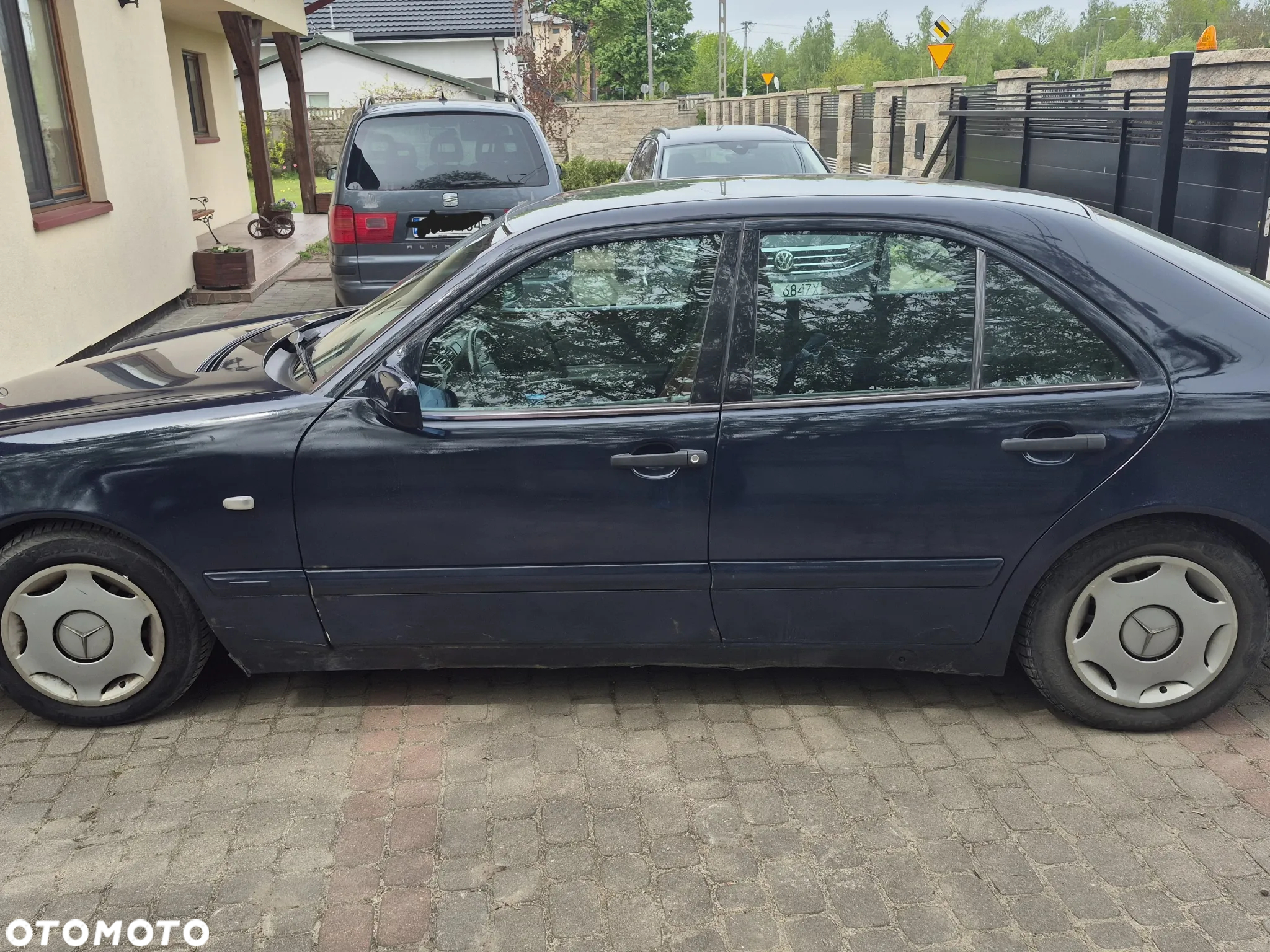 Mercedes-Benz Klasa E 220 D Classic - 13
